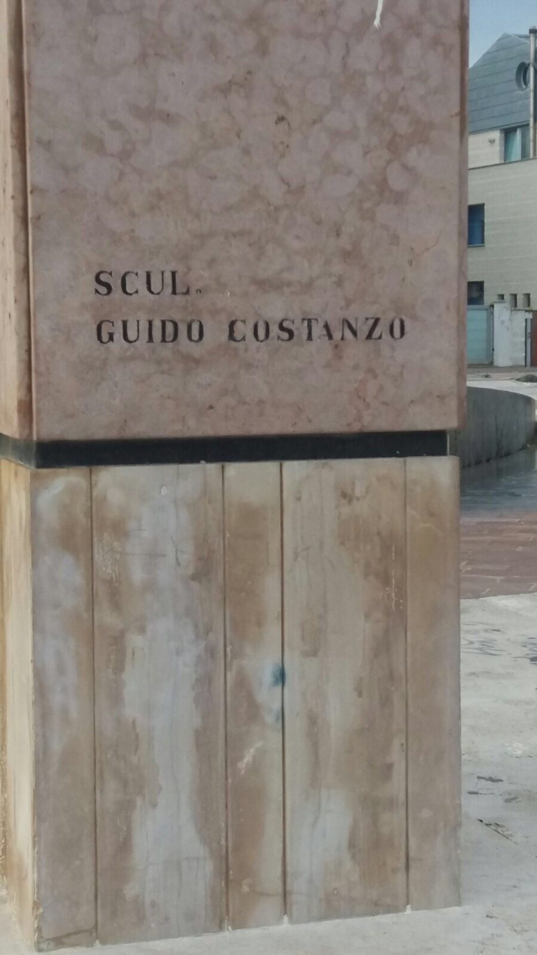 Raffaele Paolucci's Bust Pescara(6).JPG